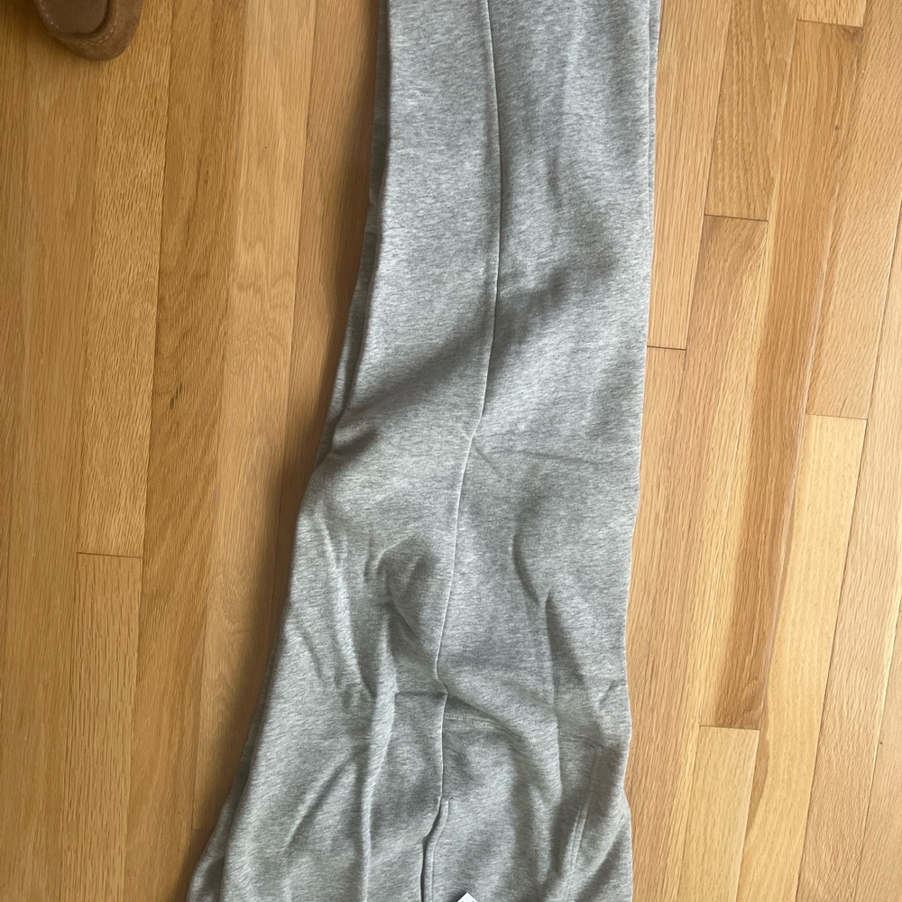 Laura Scott Petite Light Gray Garment